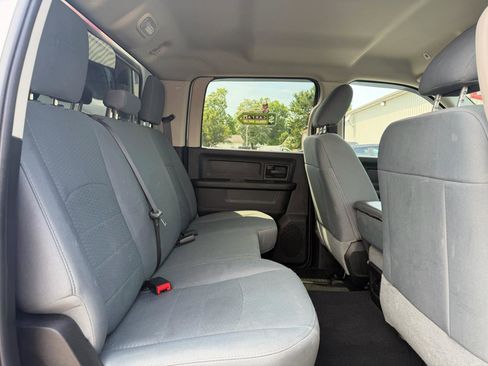 Used 2018 RAM 2500 Tradesman w/ Chrome Appearance Group AWD/4WD image 19