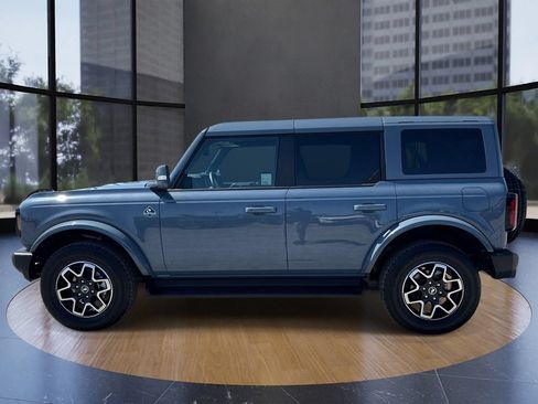 Used 2025 Ford Bronco Outer Banks AWD/4WD image 6