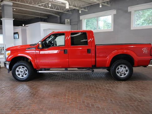 Used 2016 Ford F250 XLT w/ XLT Premium Package AWD/4WD image 4