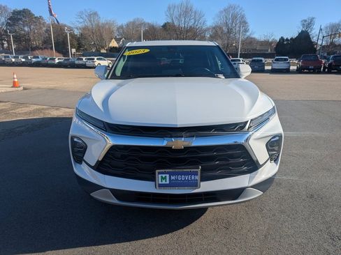 Used 2023 Chevrolet Blazer LT image 9