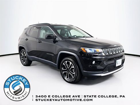 Used 2022 Jeep Compass Limited AWD/4WD image 1