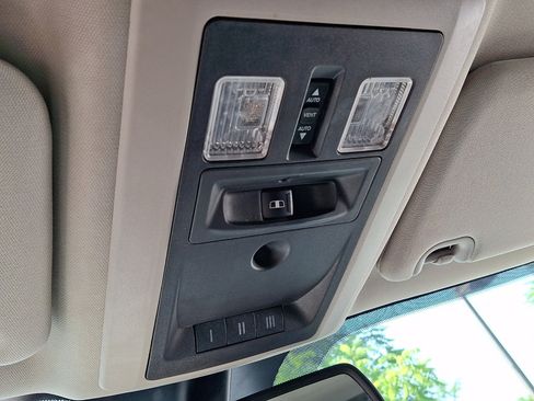 Used 2018 RAM 2500 Laramie w/ Protection Group AWD/4WD image 27