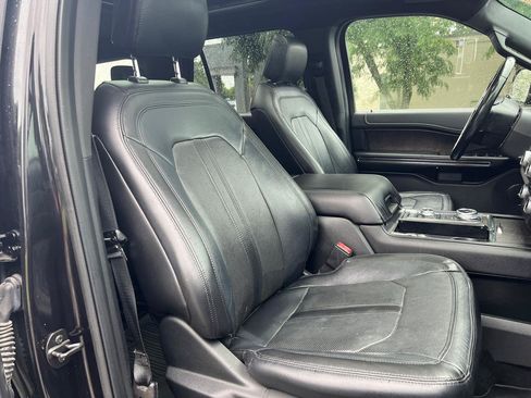 Used 2019 Ford Expedition Limited w/ Driver Assistance Package AWD/4WD image 34