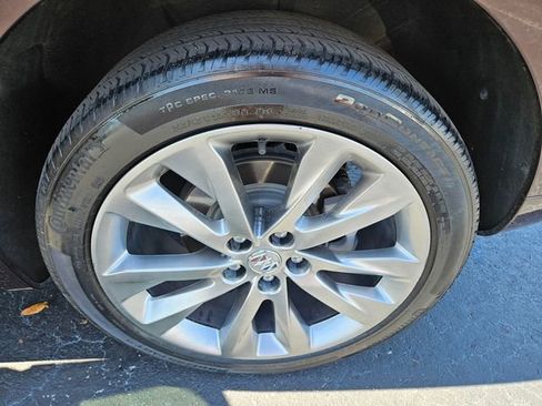 Used 2023 Buick Envision Avenir FWD image 14