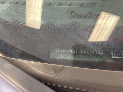 Used 2020 Ford F450 Platinum w/ FX4 Off-Road Package image 6