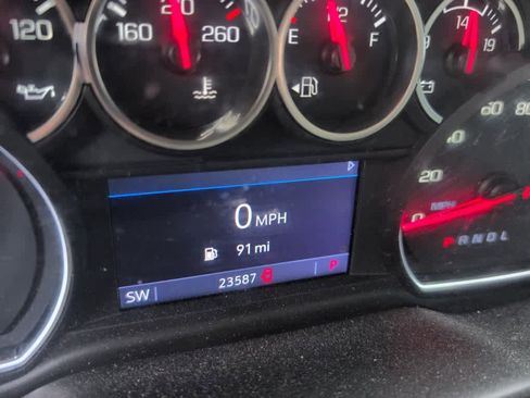 Used 2020 Chevrolet Silverado 1500 LT w/ All-Star Edition image 9