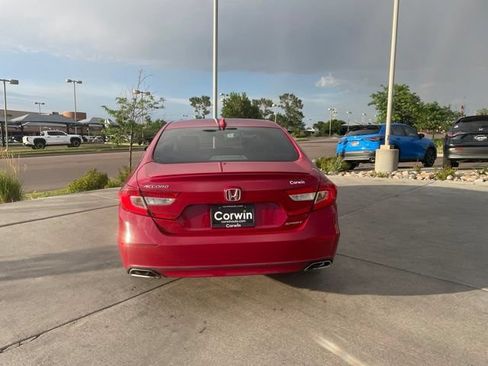 Used 2018 Honda Accord Sport image 7