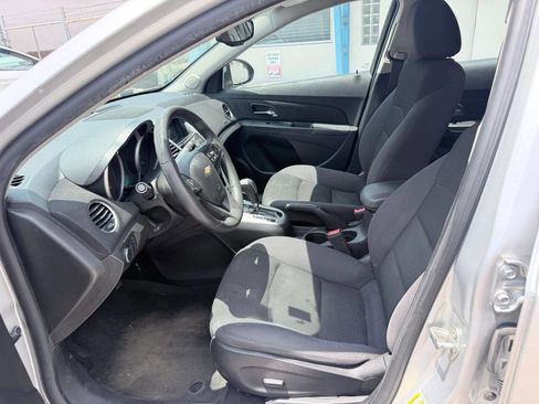 Used 2015 Chevrolet Cruze LT FWD image 21