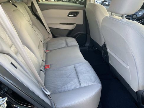 Used 2024 Nissan Rogue SV image 25