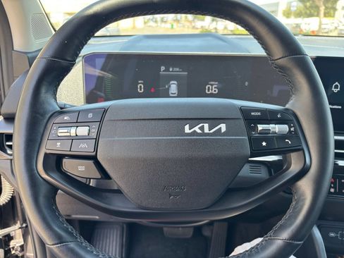 Used 2026 Kia Sportage LX FWD image 28