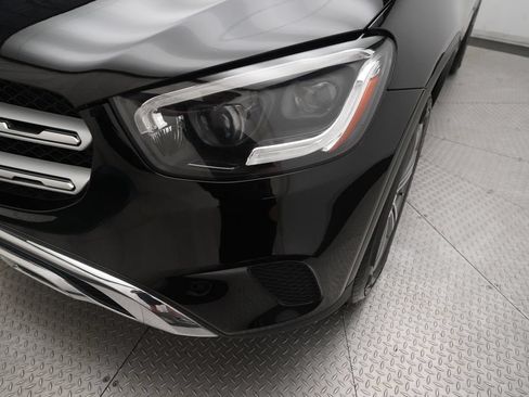 Used 2020 Mercedes-Benz GLC 300 4MATIC image 23