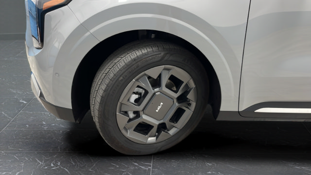 Used 2026 Kia Carnival SX FWD image 39