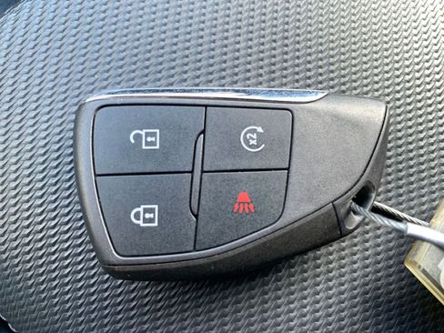 Used 2025 Chevrolet Equinox LT image 21