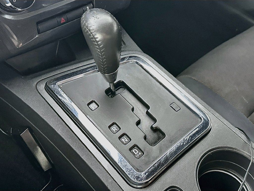 Used 2013 Dodge Challenger SXT RWD image 16