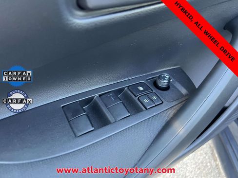 Used 2025 Toyota Corolla LE image 23