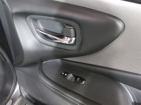 Used 2023 Nissan Murano SV image 47