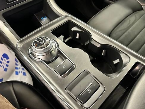 Certified 2024 Ford Edge ST-Line image 26