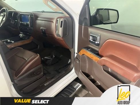 Used 2016 Chevrolet Silverado 1500 High Country w/ High Country Premium Package AWD/4WD image 11