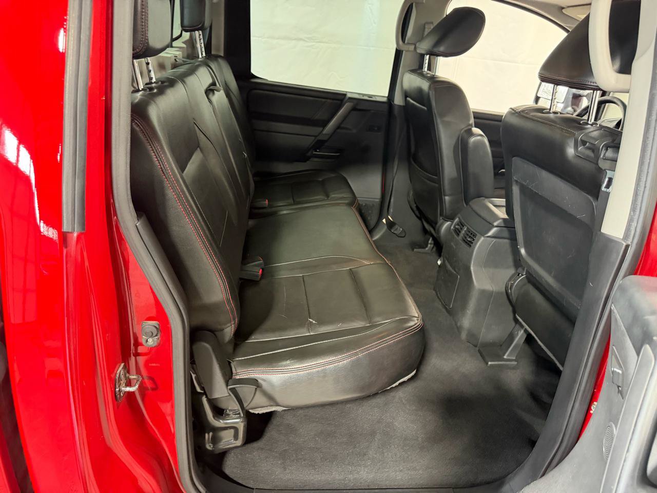 Used 2010 Nissan Titan XE AWD/4WD image 14