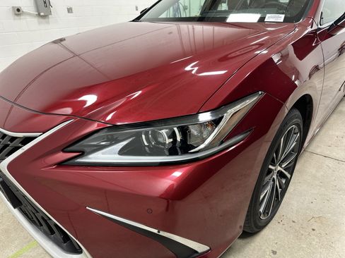 Used 2023 Lexus ES 350 w/ Premium Package image 6