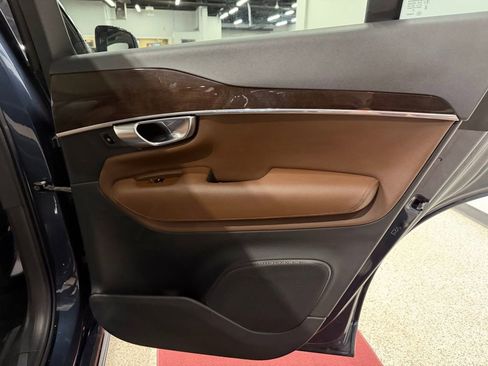 Used 2019 Volvo XC90 T6 Momentum w/ Advanced Package image 32