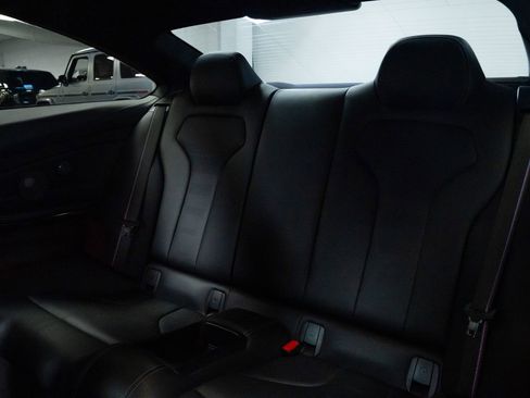 Used 2020 BMW M4 Coupe image 22