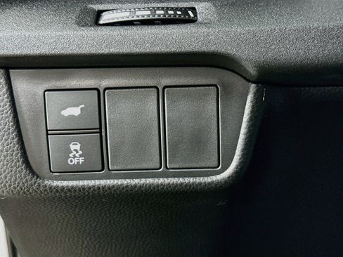 Certified 2025 Honda CR-V Sport-L image 9