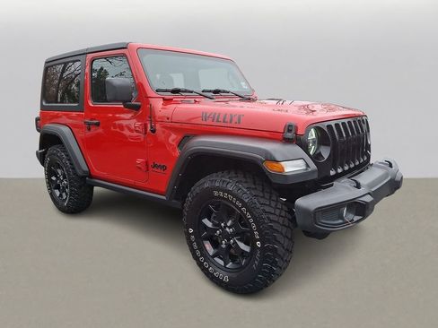Used 2021 Jeep Wrangler Willys image 3