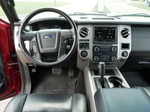 Used 2015 Ford Expedition EL XLT w/ Equipment Group 202A AWD/4WD image 22