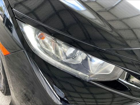 Used 2018 Honda Civic EX image 29