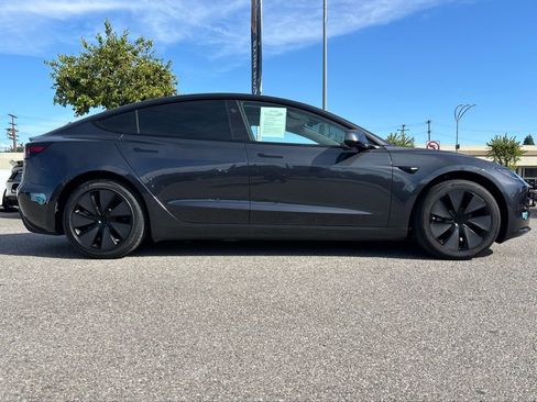 Used 2025 Tesla Model 3 Long Range image 3