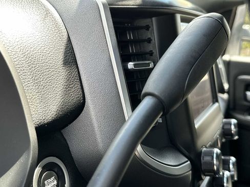 Used 2024 RAM 3500 Big Horn image 23