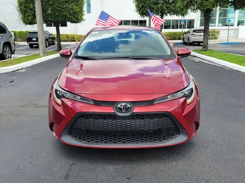 Used 2022 Toyota Corolla LE FWD image 4