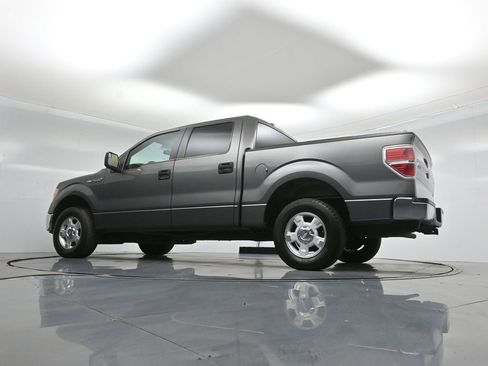 Used 2013 Ford F150 XLT w/ Mid Equipment Group image 47