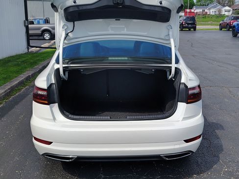 Used 2019 Volkswagen Jetta SEL Premium FWD image 13