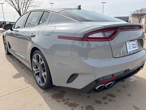 Used 2020 Kia Stinger GT1 image 4