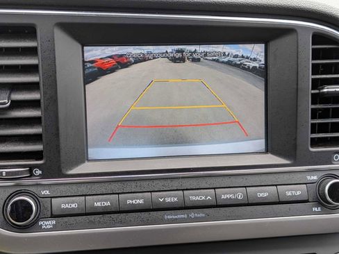 Used 2018 Hyundai Elantra SEL FWD image 21