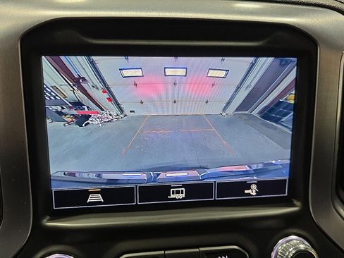 Used 2022 GMC Sierra 1500 SLT image 16