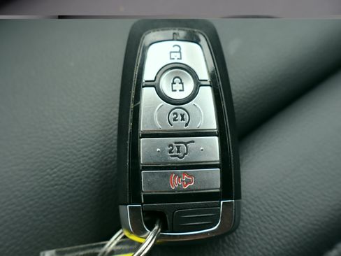 Used 2024 Ford Edge SEL w/ Convenience Package AWD/4WD image 29