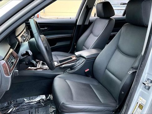 Used 2008 BMW 328i Sedan RWD image 15