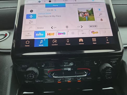 New 2025 Jeep Grand Cherokee L Limited image 22