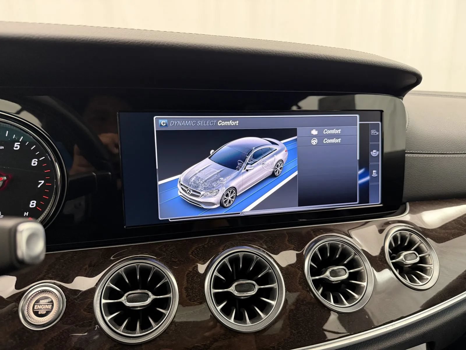 Used 2018 Mercedes-Benz E 400 4MATIC Coupe image 24
