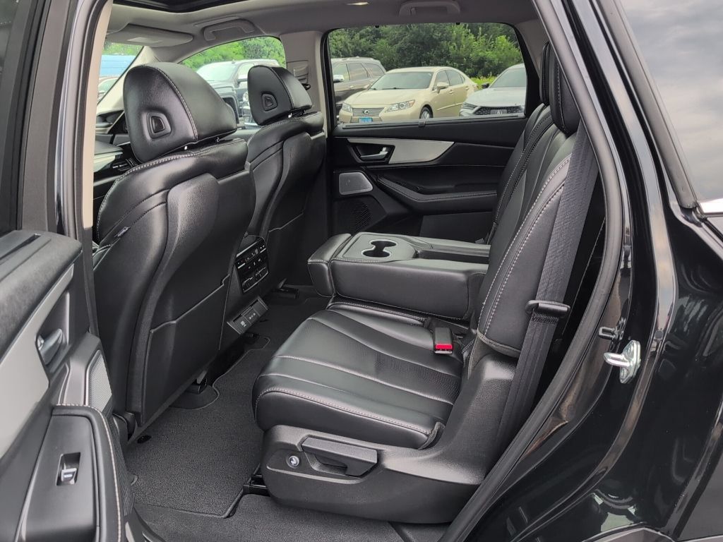 Certified 2026 Acura MDX w/ Technology Package AWD/4WD image 40