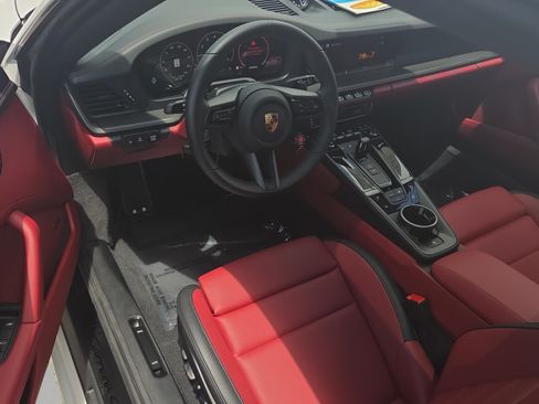 Used 2026 Porsche 911 Carrera GTS RWD image 12