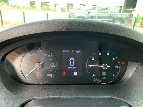 Used 2023 RAM ProMaster 2500 image 23