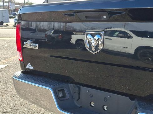 Used 2014 RAM 1500 Big Horn image 17