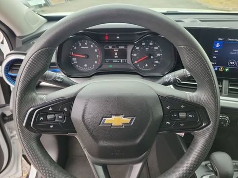 Certified 2024 Chevrolet Trax LS image 20