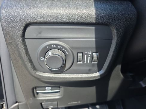 New 2026 Jeep Grand Cherokee Laredo X image 25