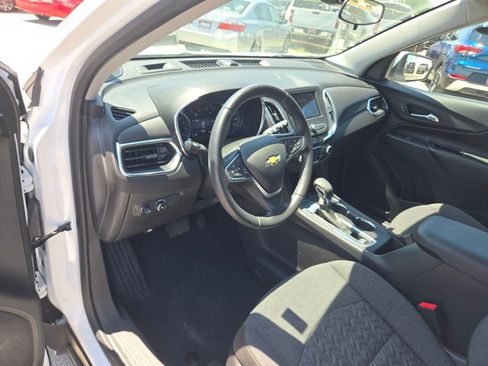 Used 2022 Chevrolet Equinox LT FWD image 10