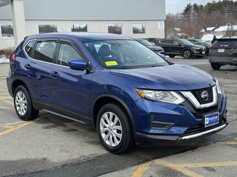 Used 2019 Nissan Rogue S image 8